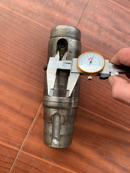 Dimensions_of_the_driven_wheel_spindle_of_Hengsimai_CNC_sawing_p5